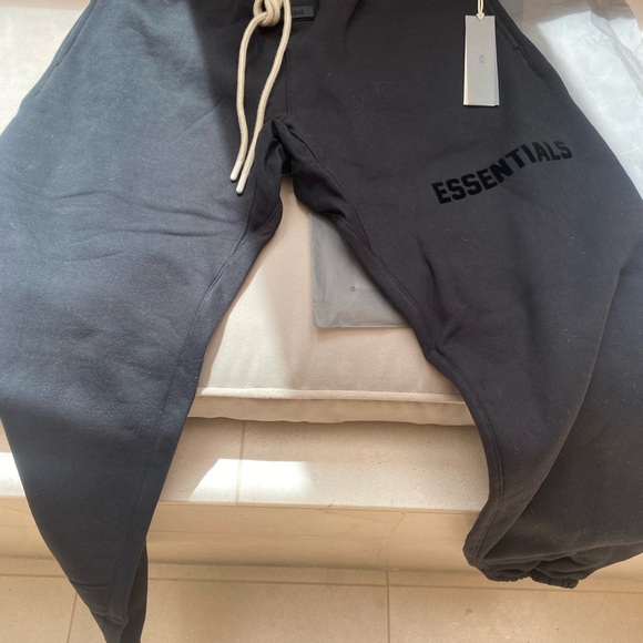 Fear of God Essentials Sweatpants Black xs - Picture 8 of 8
